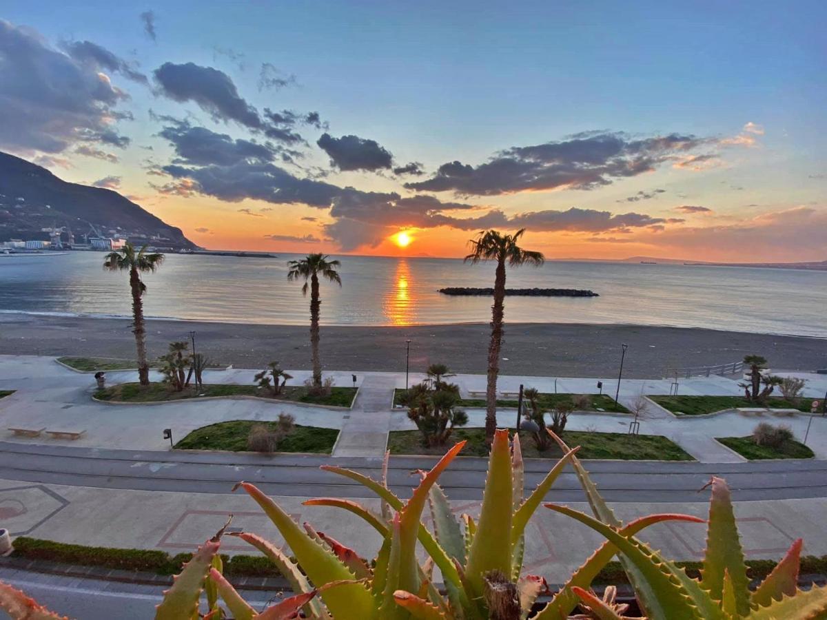 Апартаменты La Residenza Del Marchese Кастелламмаре-ди-Стабия Экстерьер фото